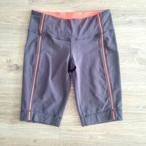Lululemon Bike Sorts  Size 6